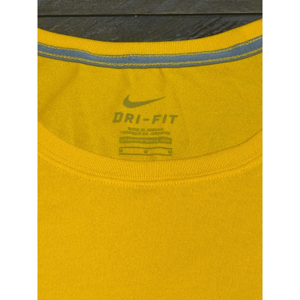 Nike Dri-FIT T-Shirt Mens Medium Yellow Short Sleeve Swoosh Preloved - Picture 4 of 6
